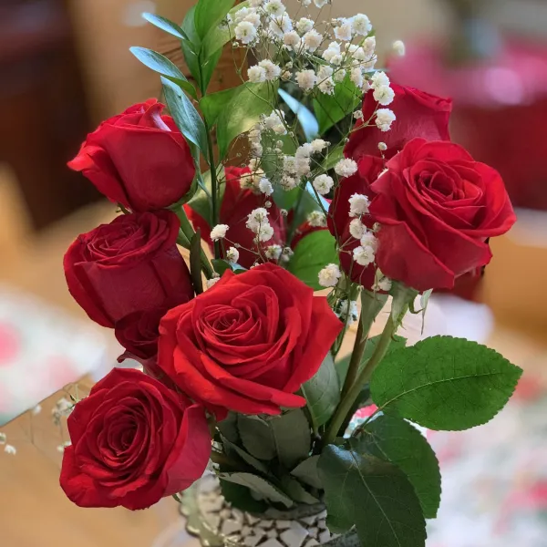 Composition romantique en roses